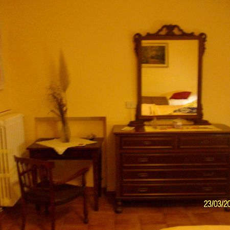 B&B San Nicola Serramazzoni エクステリア 写真