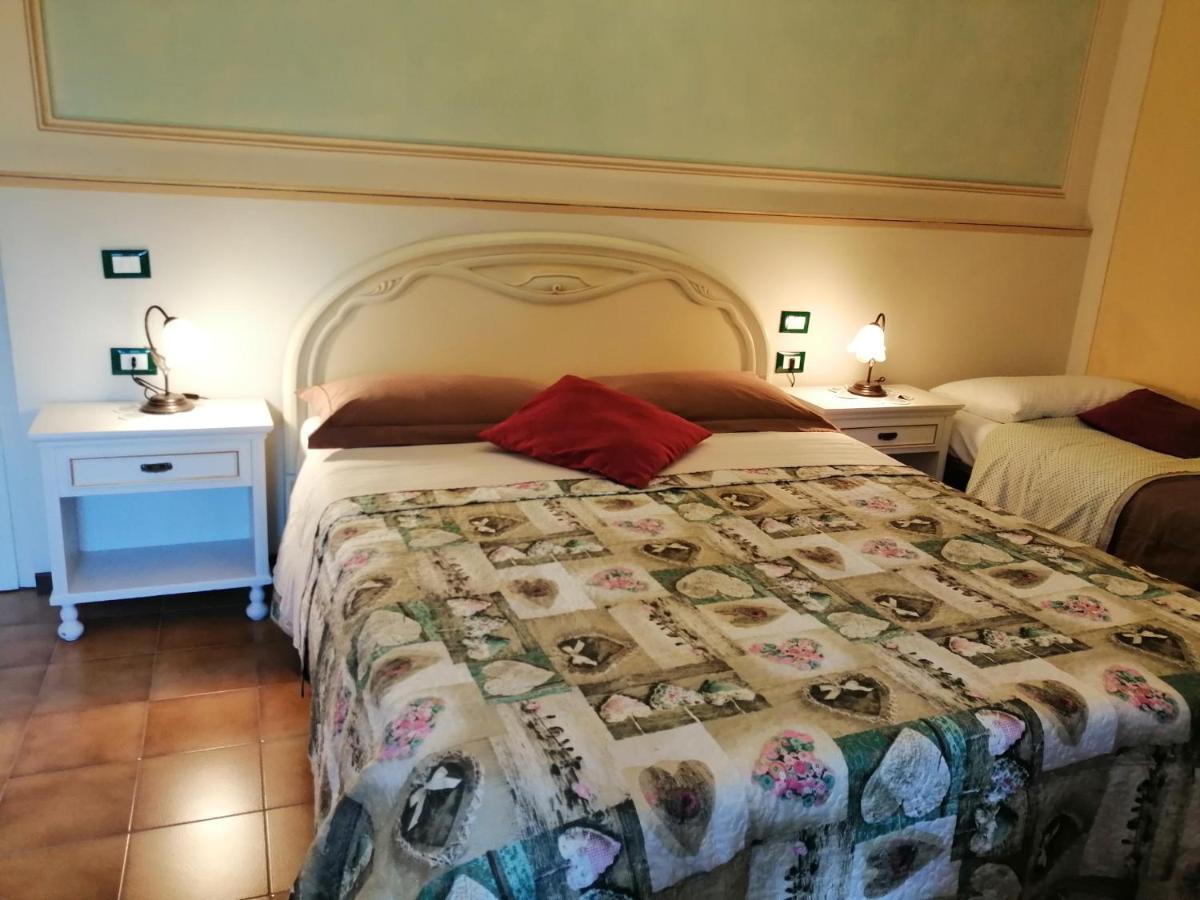 B&B San Nicola Serramazzoni エクステリア 写真