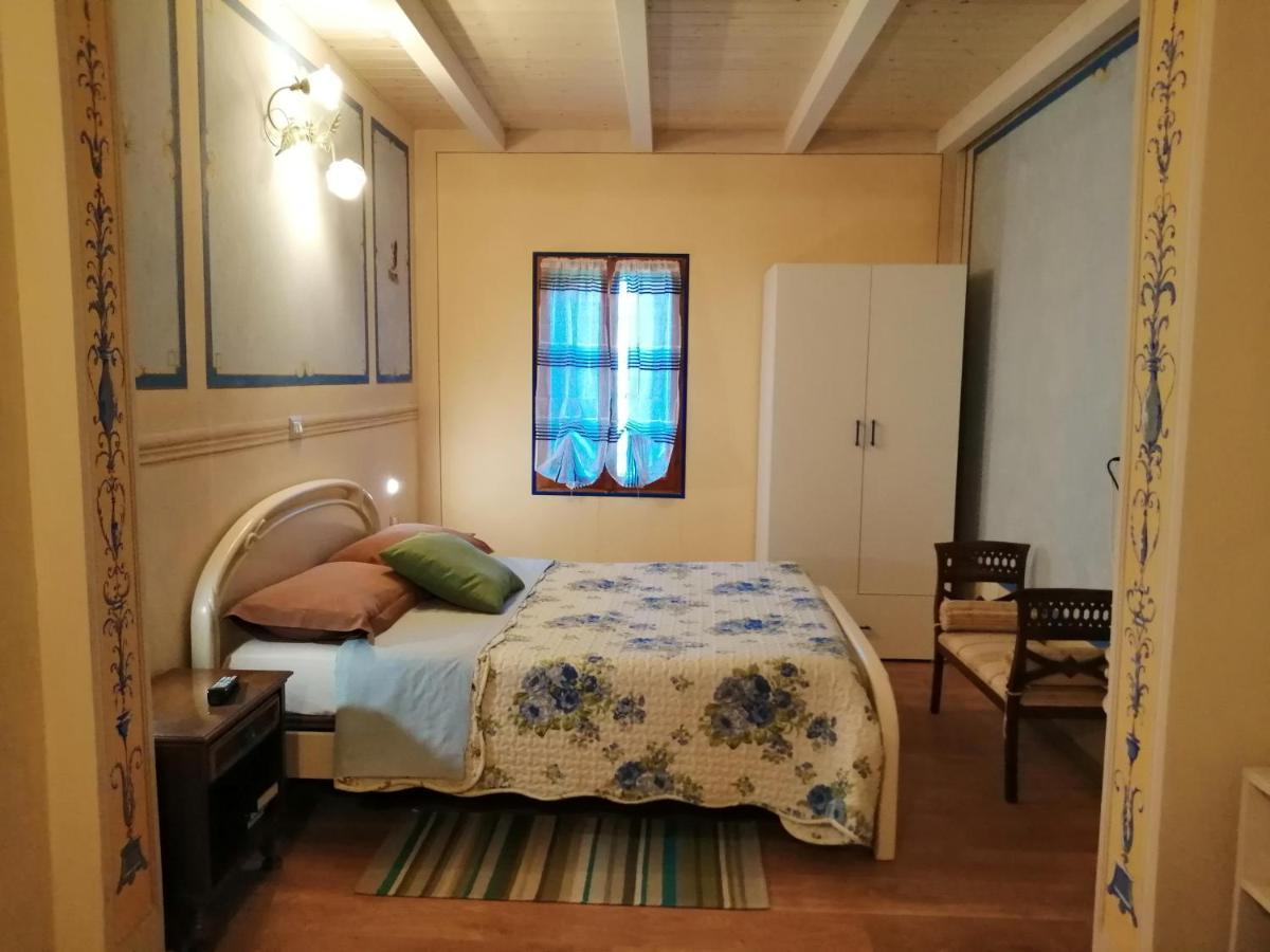 B&B San Nicola Serramazzoni エクステリア 写真