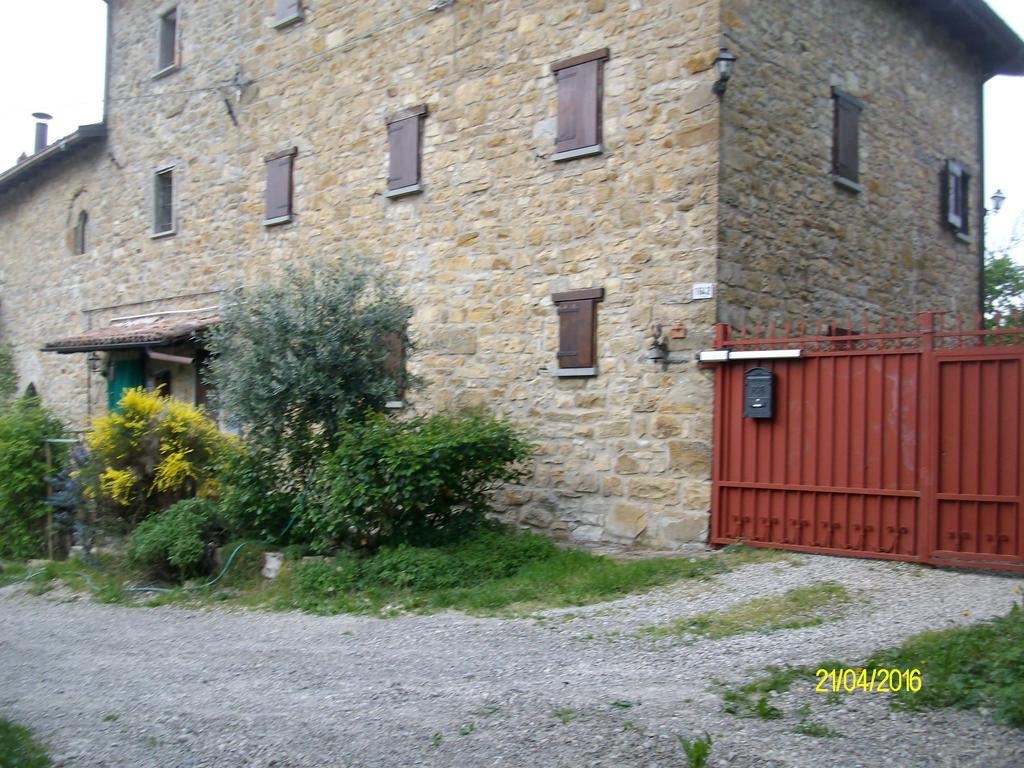 B&B San Nicola Serramazzoni エクステリア 写真
