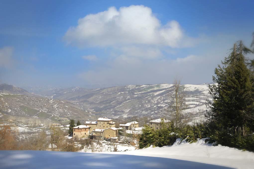 B&B San Nicola Serramazzoni エクステリア 写真